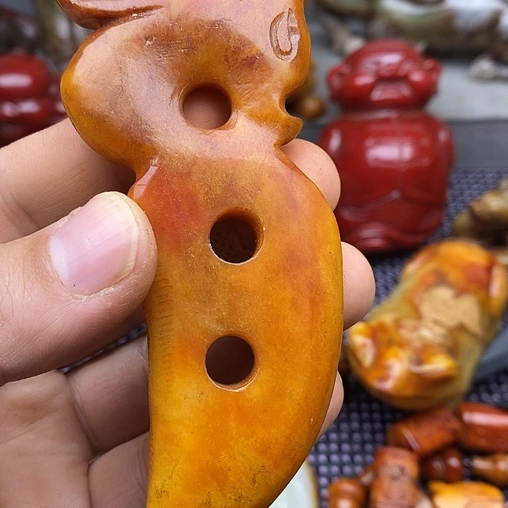 未镶嵌蛇纹石玉颈饰