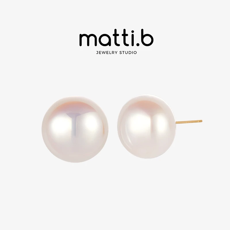 铜合金仿珍珠耳饰 白色简约时尚扁圆强光百搭小众轻奢耳钉女1141