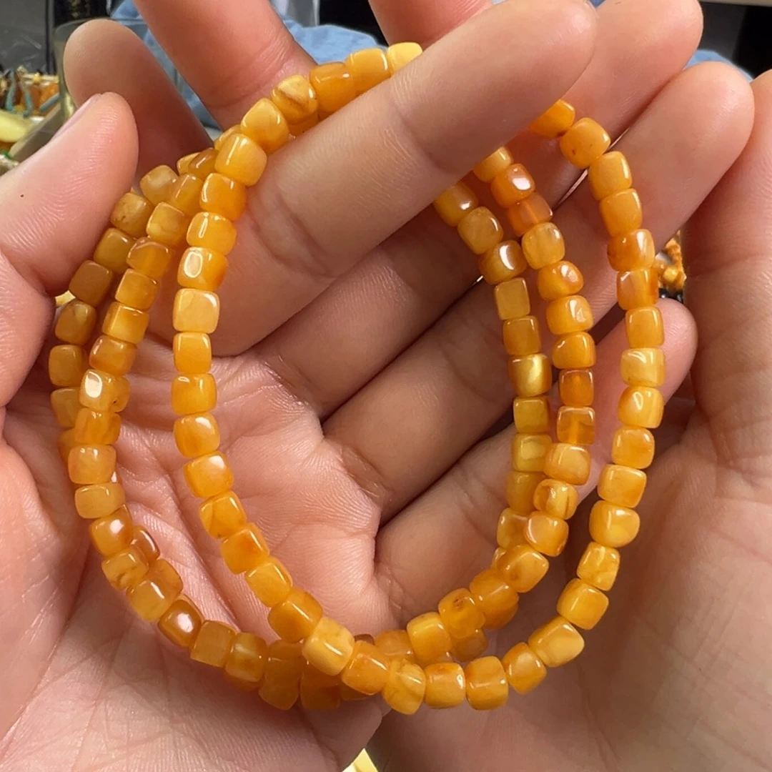 蜜蜡裸石未镶嵌多样性发一条