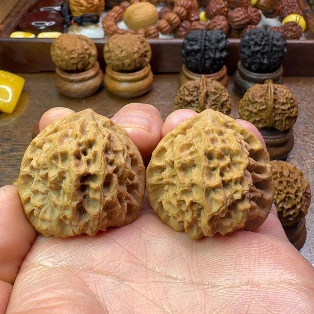 文玩核桃把件马蹄