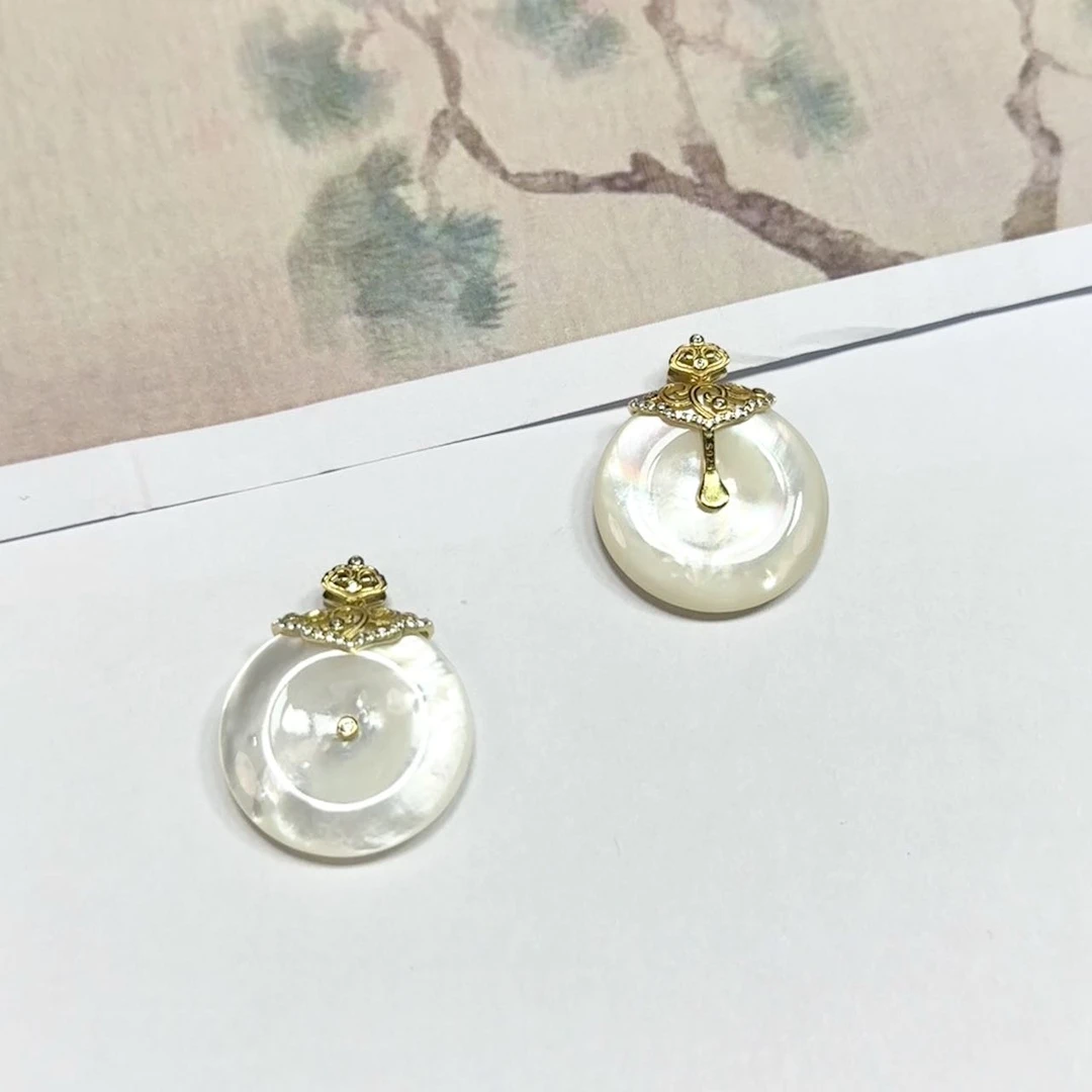 【小宝珠宝】18 T82509-S925银镶嵌白贝母吊坠-多样性发一件-24*4mm