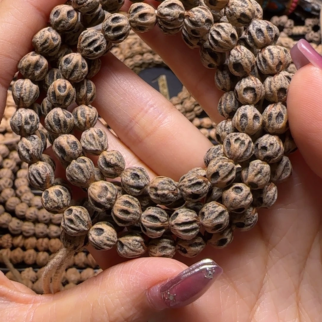 P***鹿吊坠柏香籽/百香籽