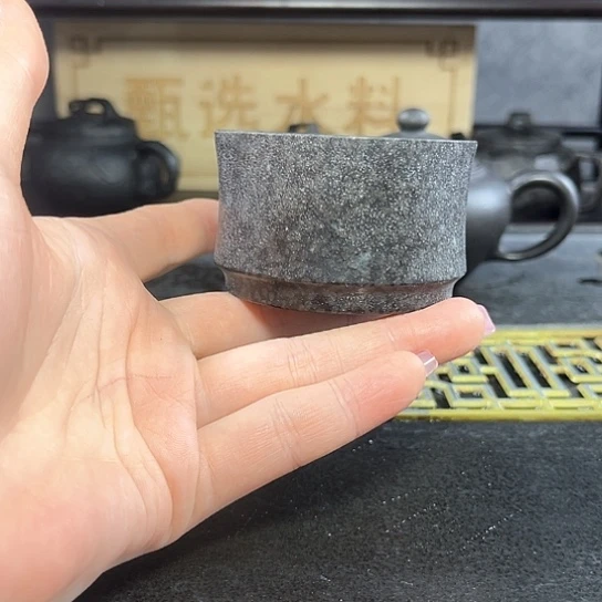 耘**绩安化冰碛岩竹节杯