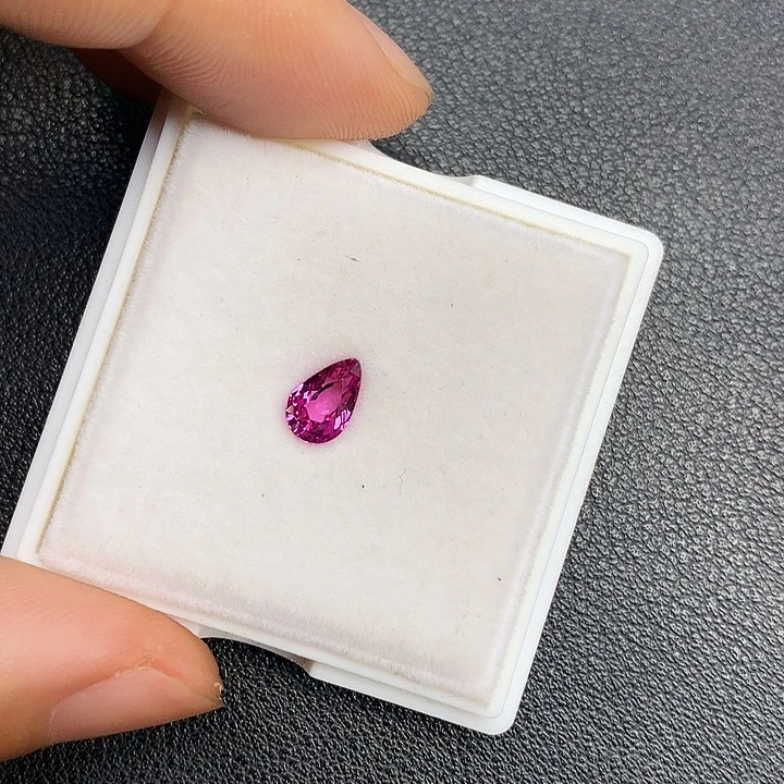 蓝宝石裸石无烧1.03克拉