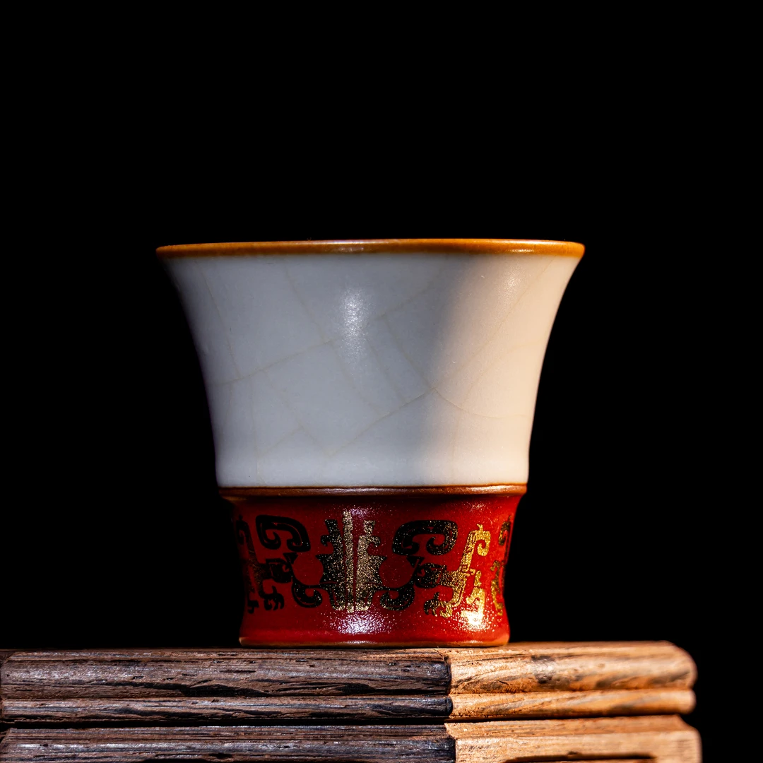【西泠墨香上新】赤金饕餮冬青汝瓷博古杯（红）HX0108a