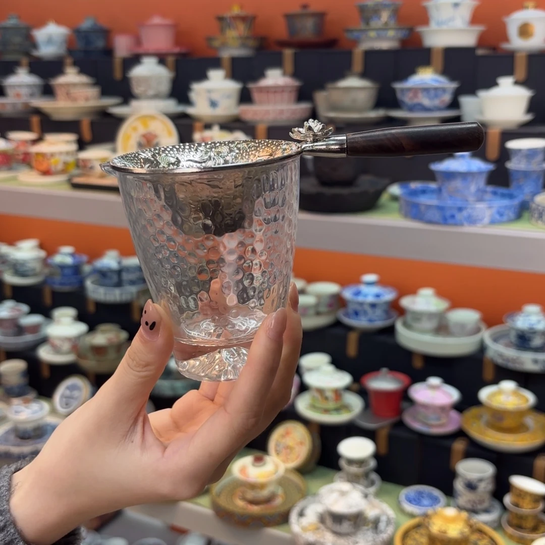 高端护肤的新技术也越来越