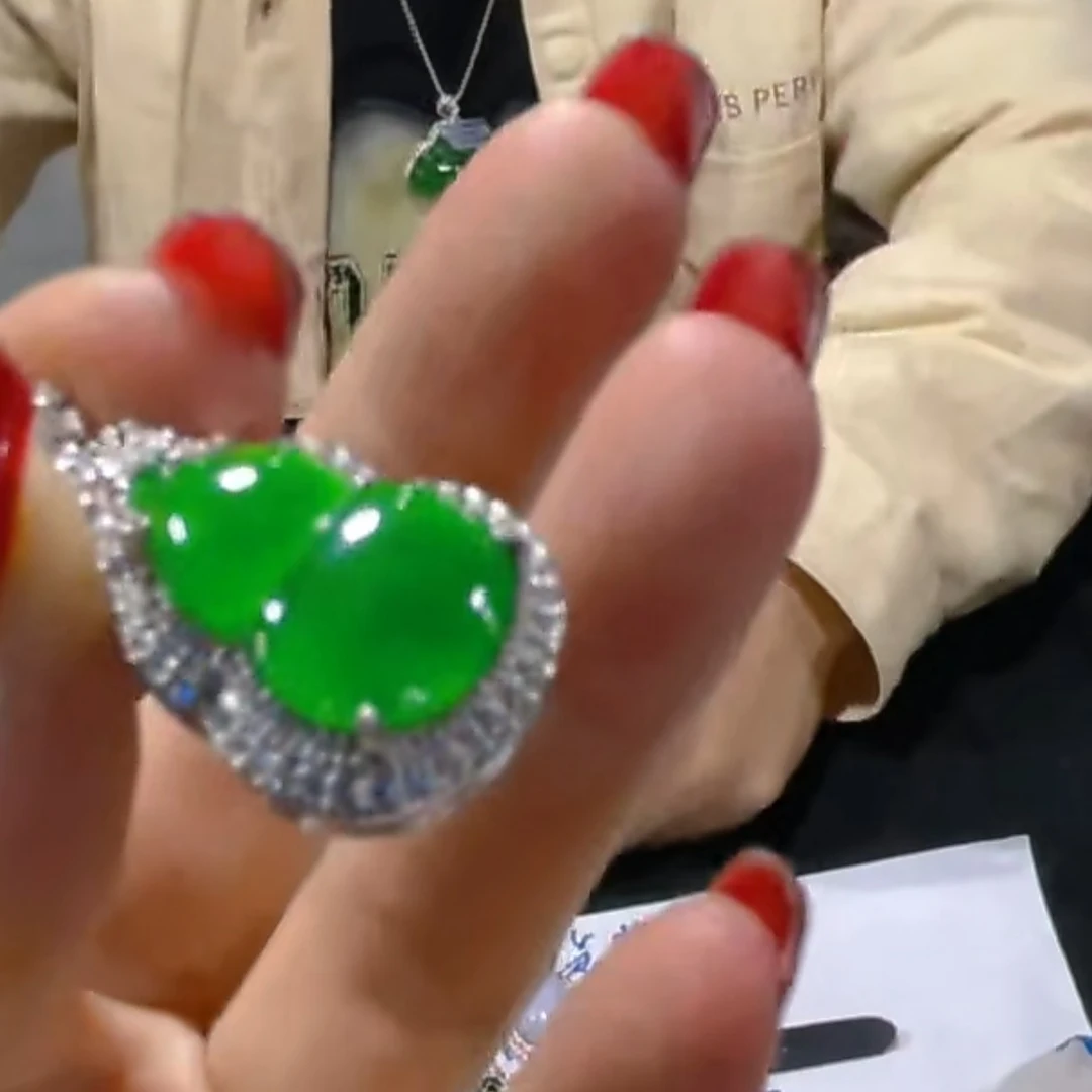 天然A货翡翠假一罚四（多样性发货拍一件发件）