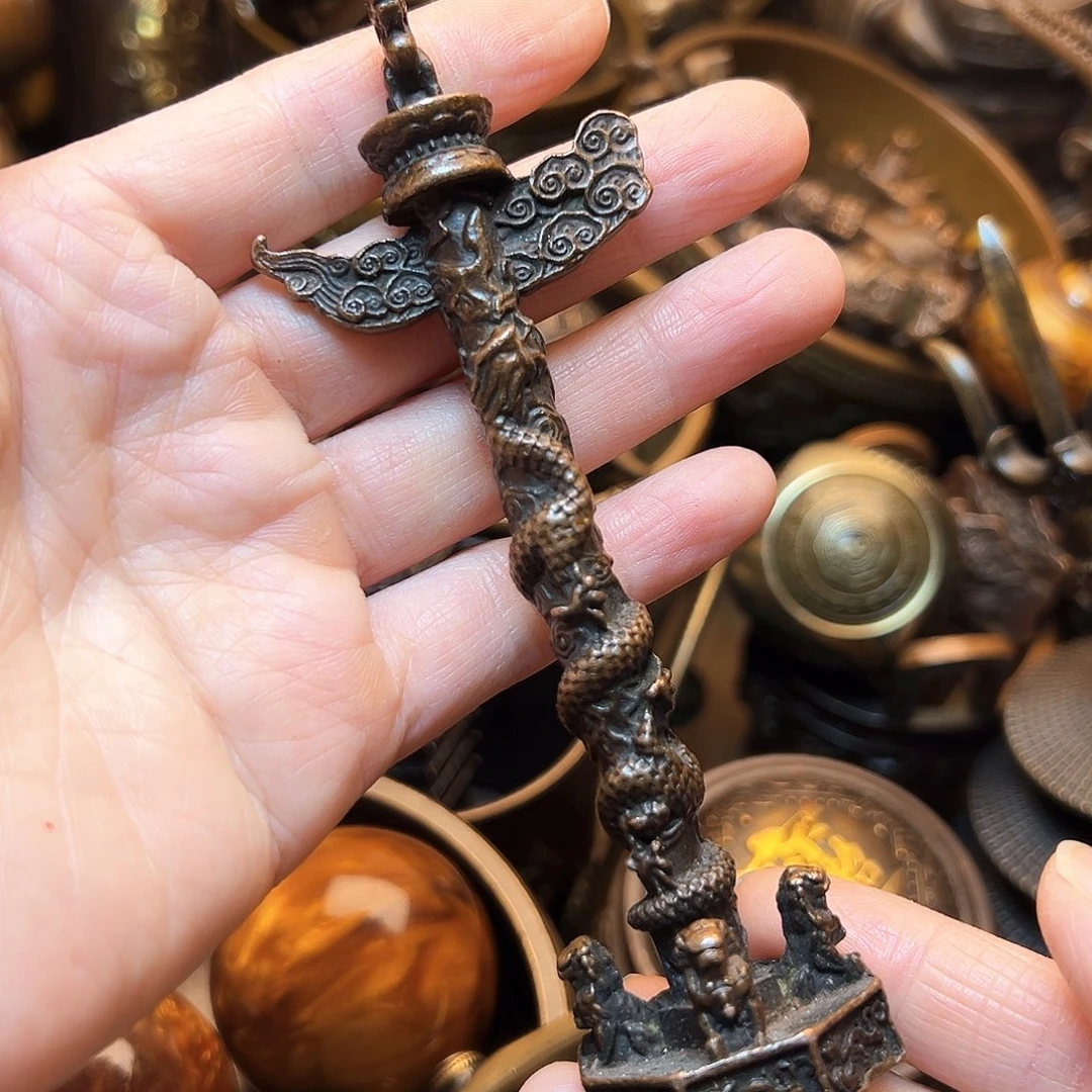 精美铜器工艺品等