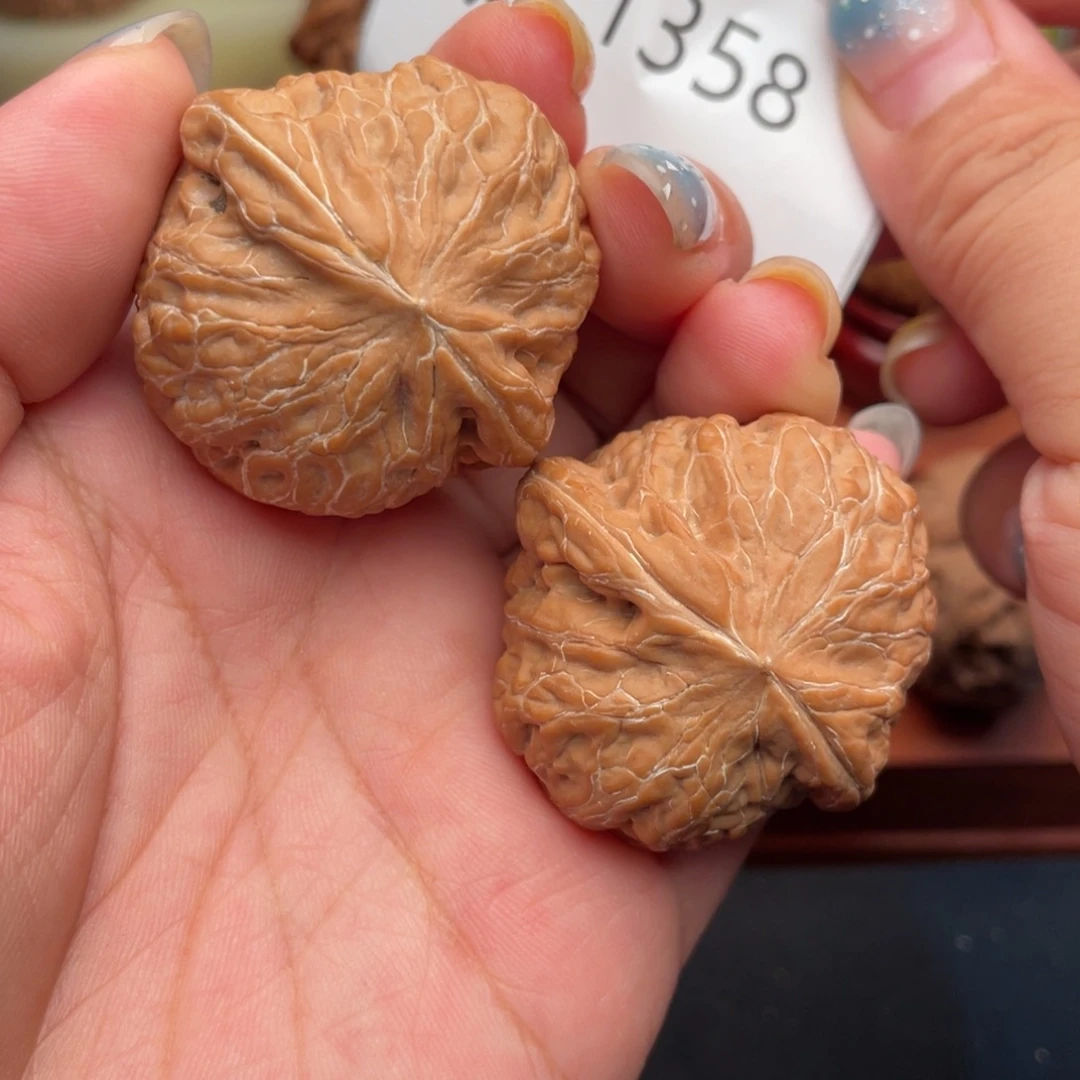 ****Ｌ把件文玩核桃40毕业铁锤妹妹