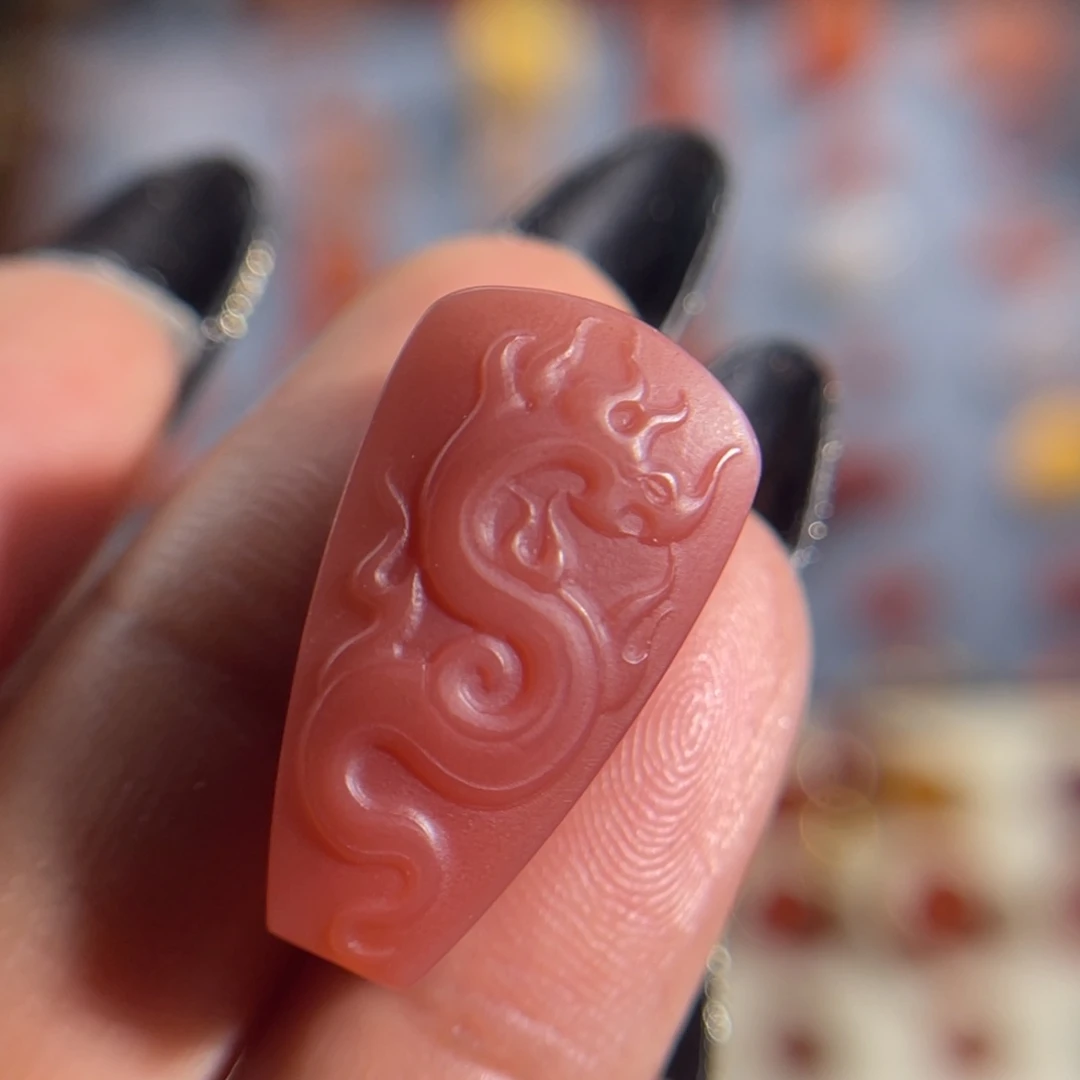 玛瑙/玉髓盐源仿古龙三通13不退换未镶嵌