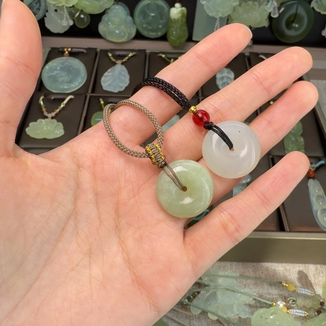 蛇纹石玉项链未镶嵌一个