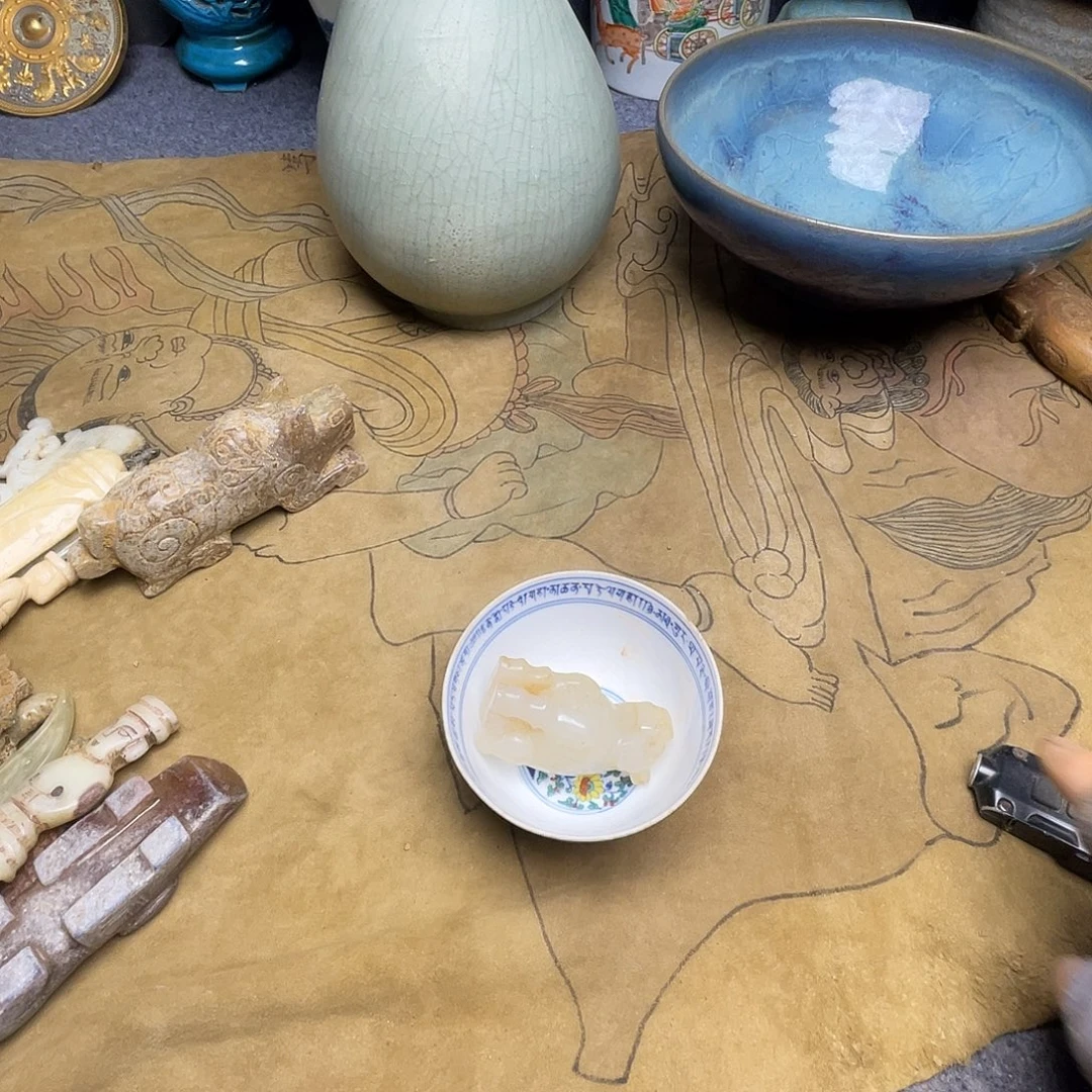 张***手瓷片坎坎坷坷的人生才会更精彩吧