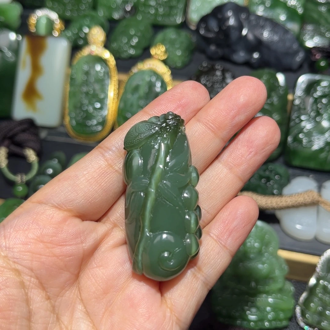 颈饰未镶嵌和田玉