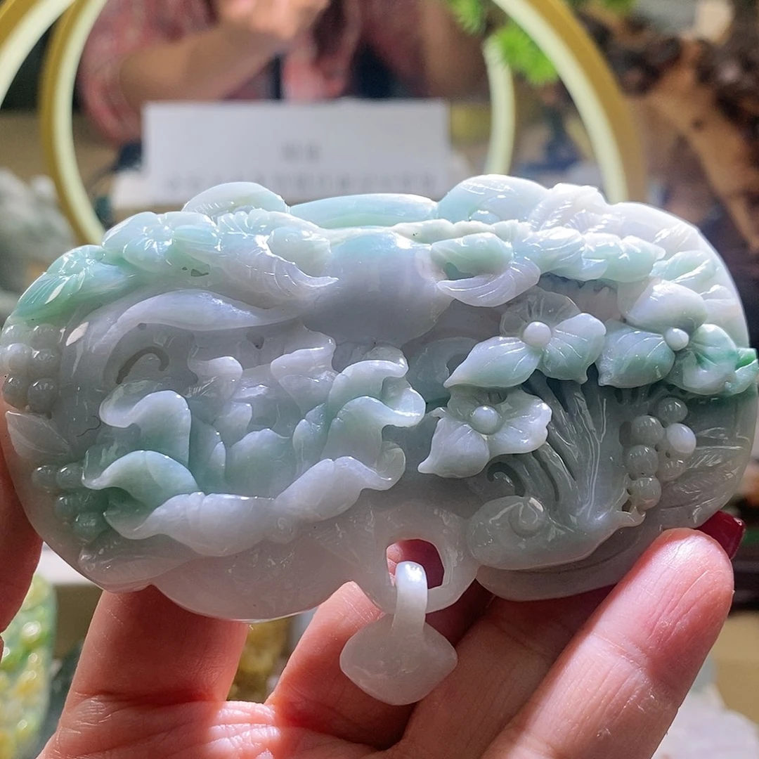 【闪购商品】翡翠颈饰未镶嵌喜上眉梢
