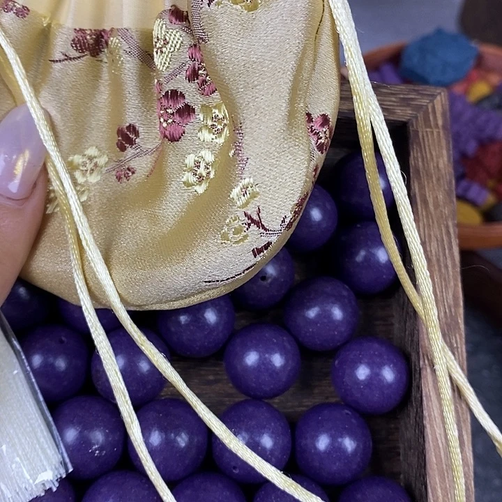 1.8紫气东来瑕疵珠约45g