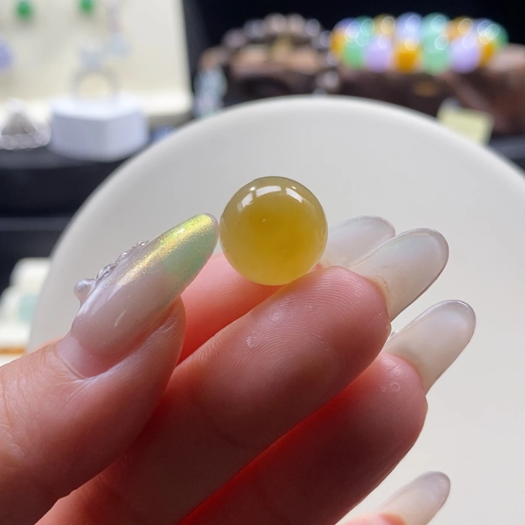 翡翠未镶嵌颈饰翡翠冰鲜蛋黄珠13.2mm
