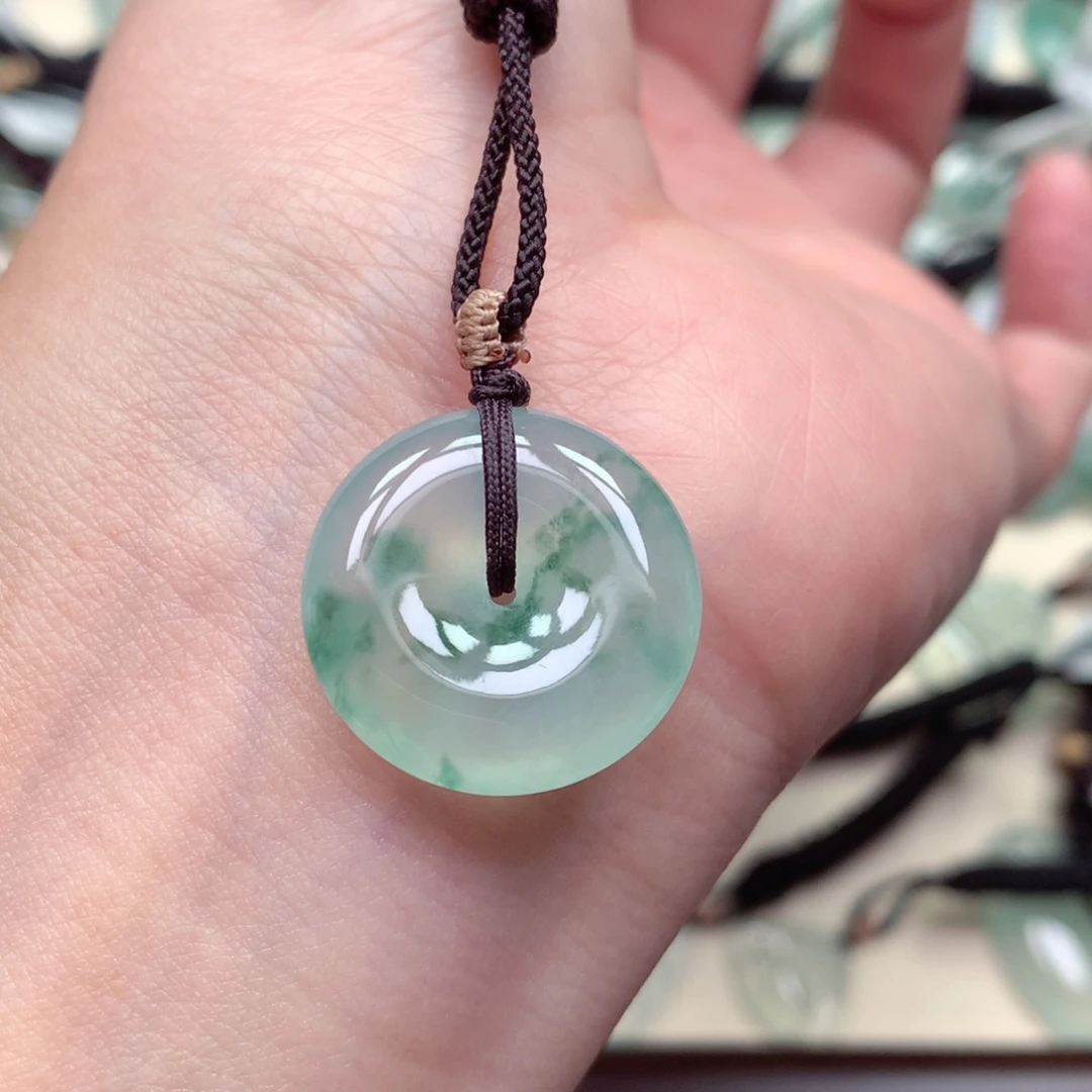 翡翠未镶嵌颈饰扣子