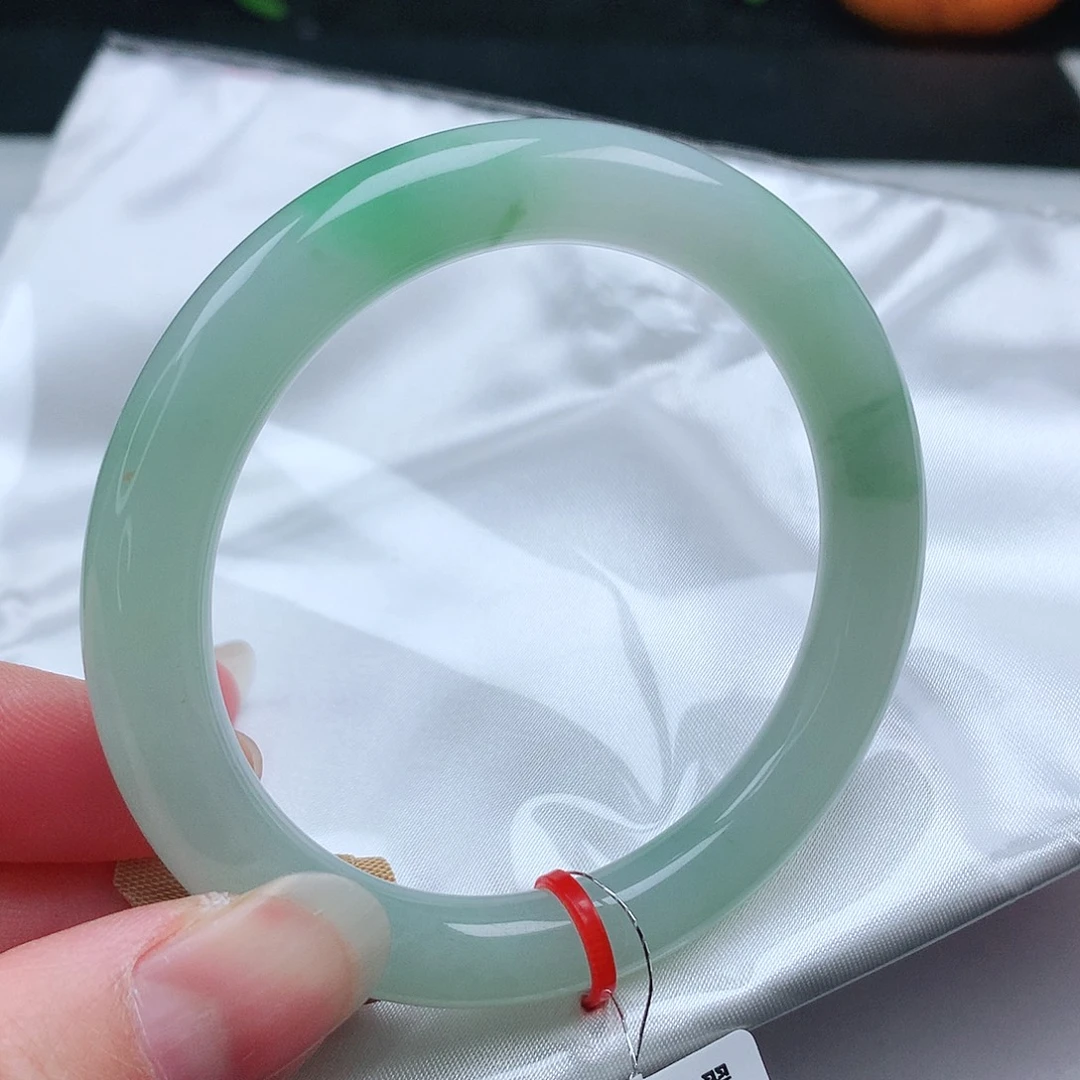 翡翠手镯未镶嵌55圆
