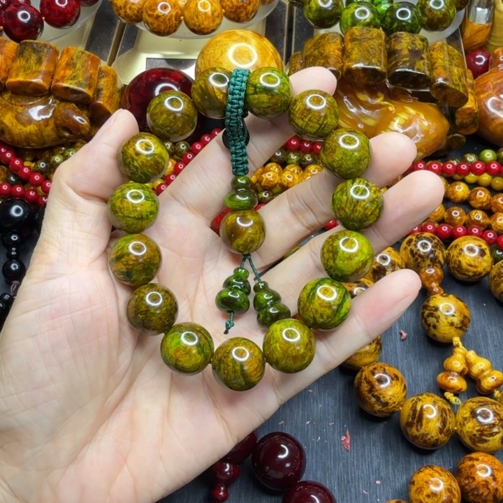 松木琥珀木文玩手串