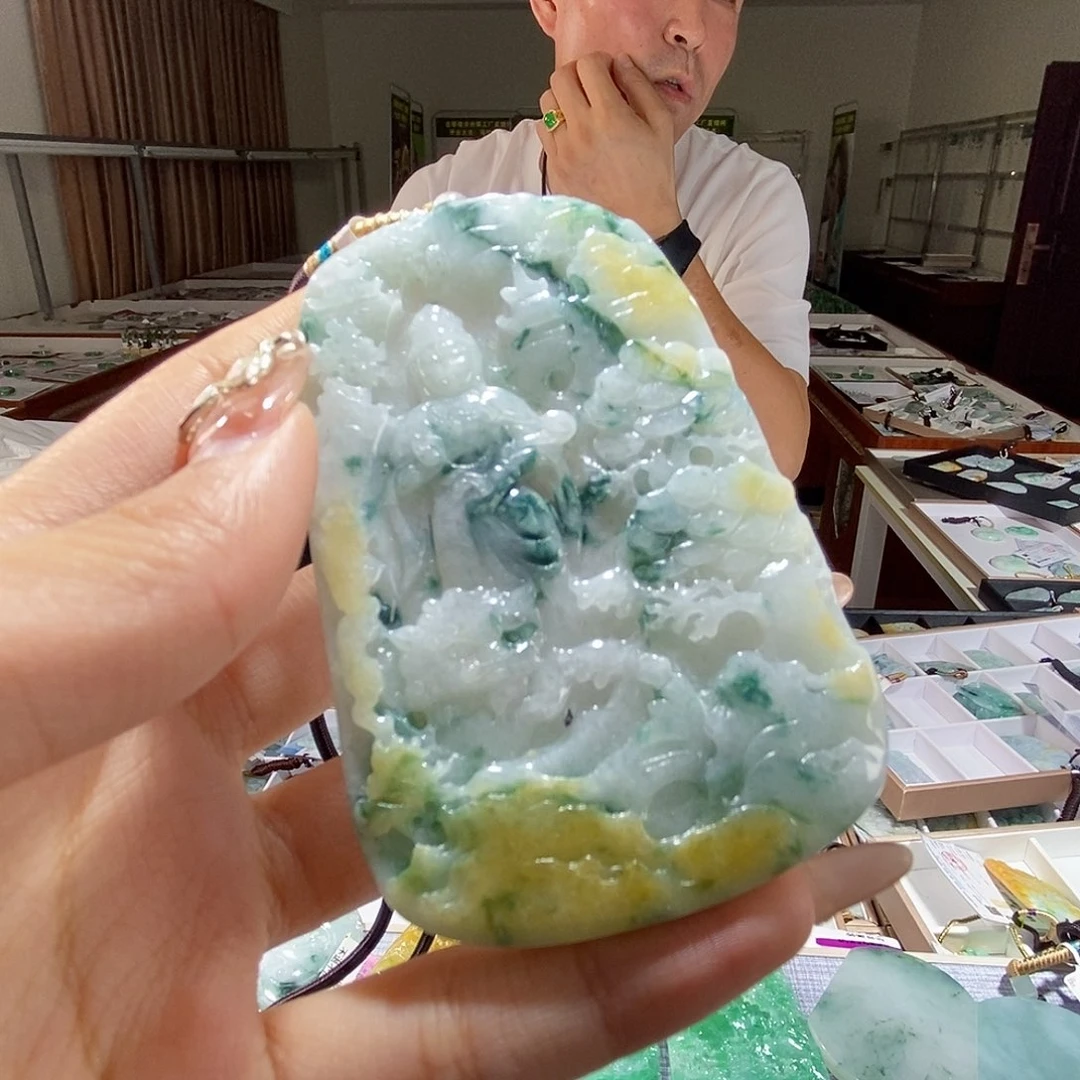 翡翠未镶嵌颈饰翡翠