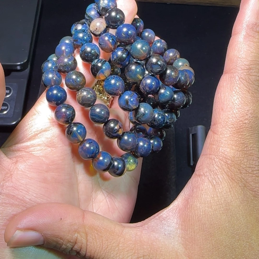 琥珀未镶嵌裸石琥珀