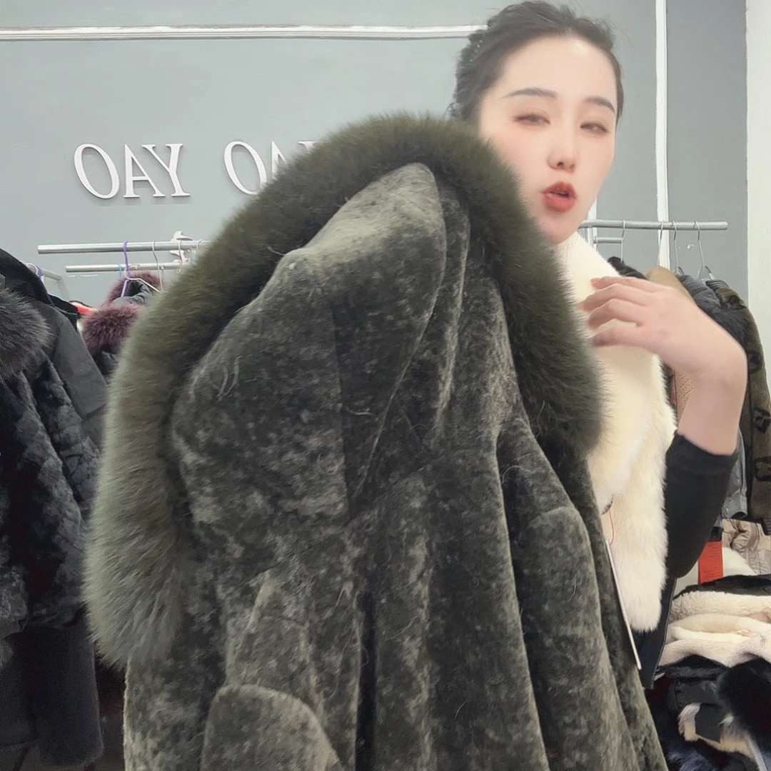 姚小妖家高端皮草