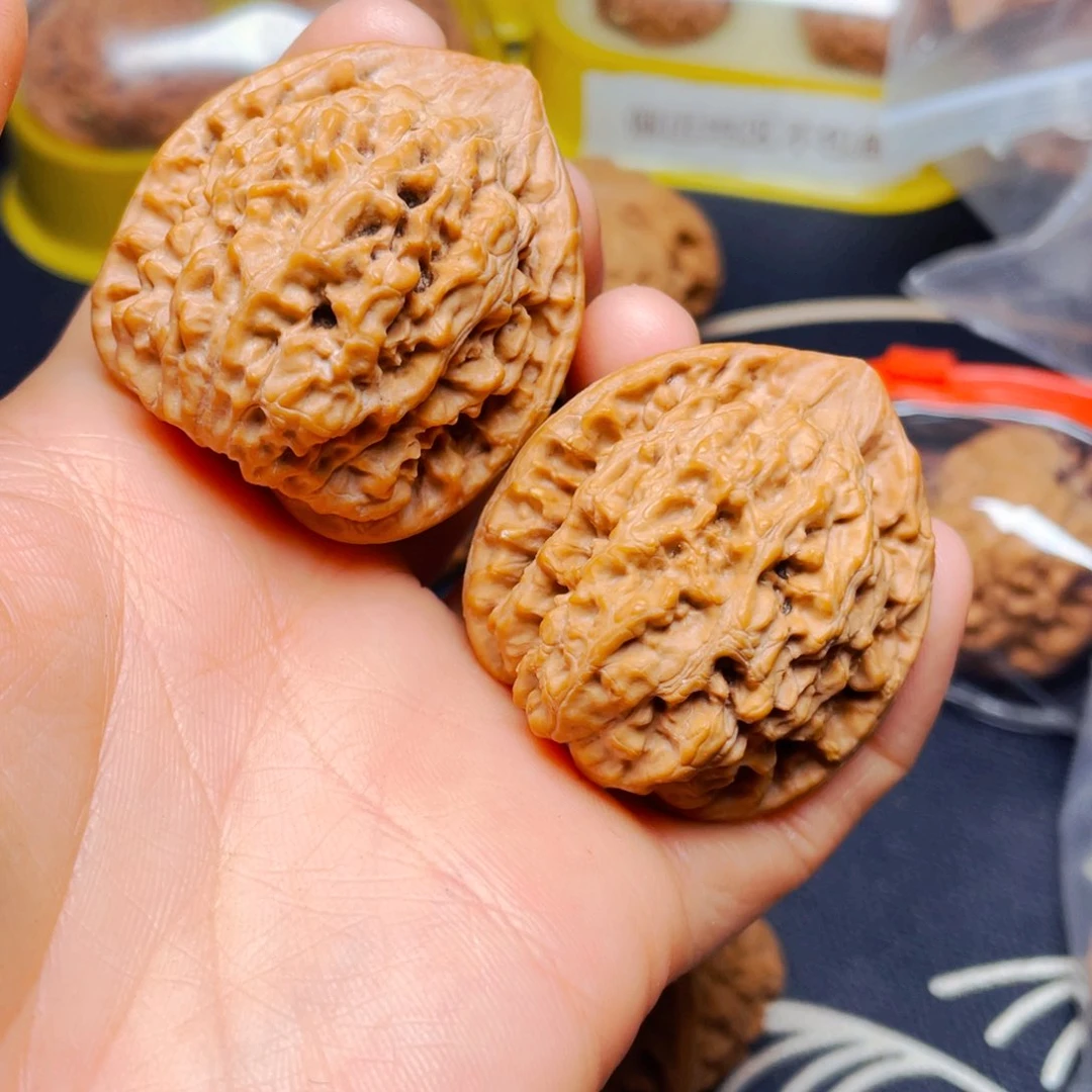 吊坠文玩核桃官帽一对