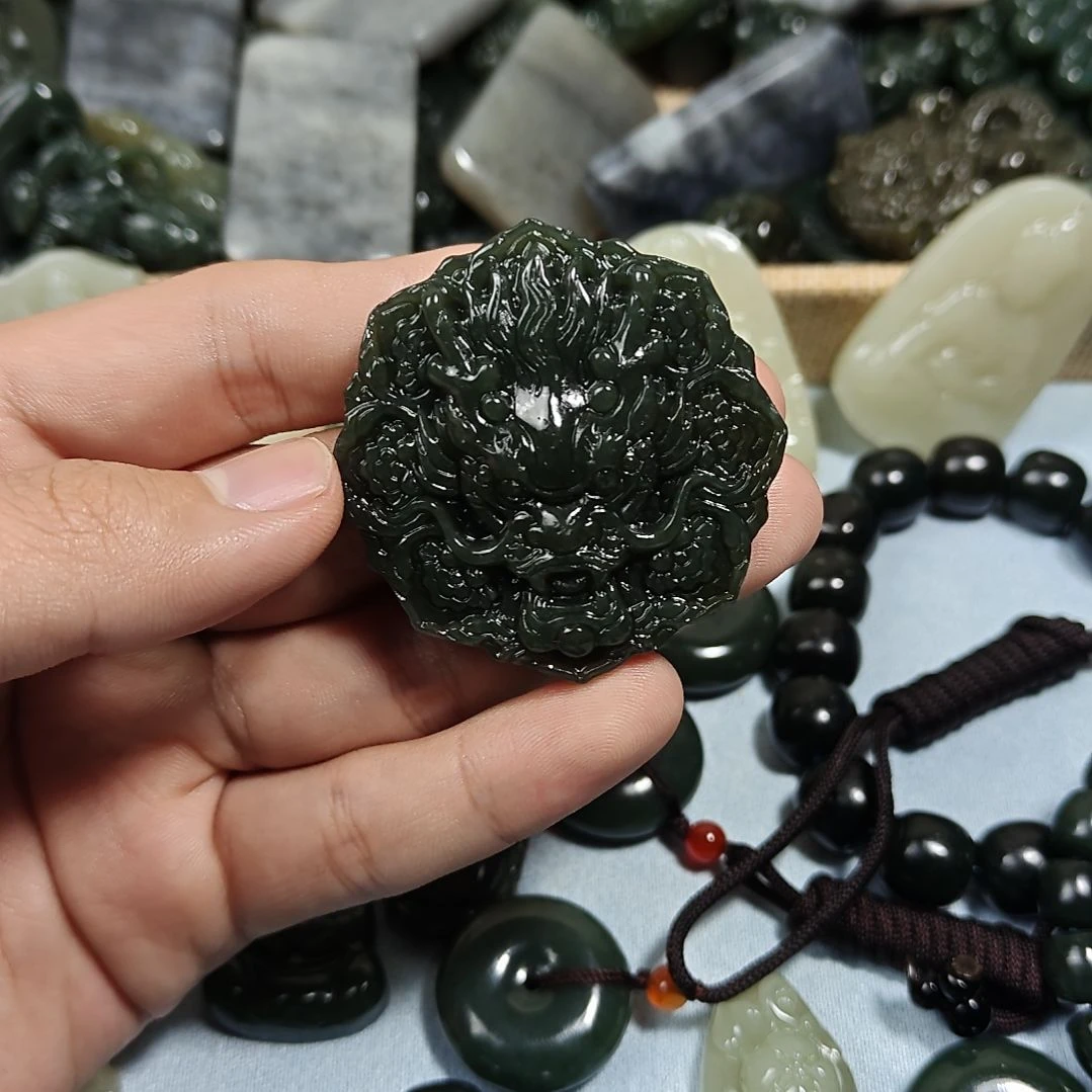 和田玉未镶嵌挂件