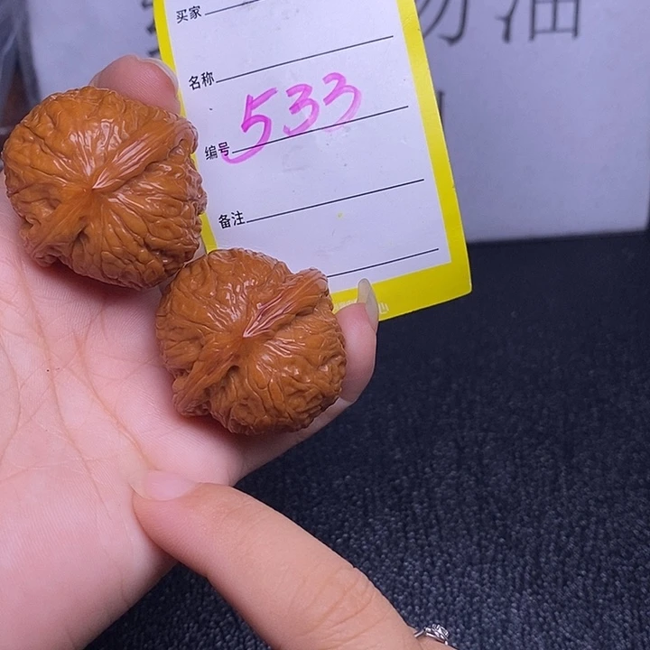左***手把件文玩核桃533/36乾隆磨反油