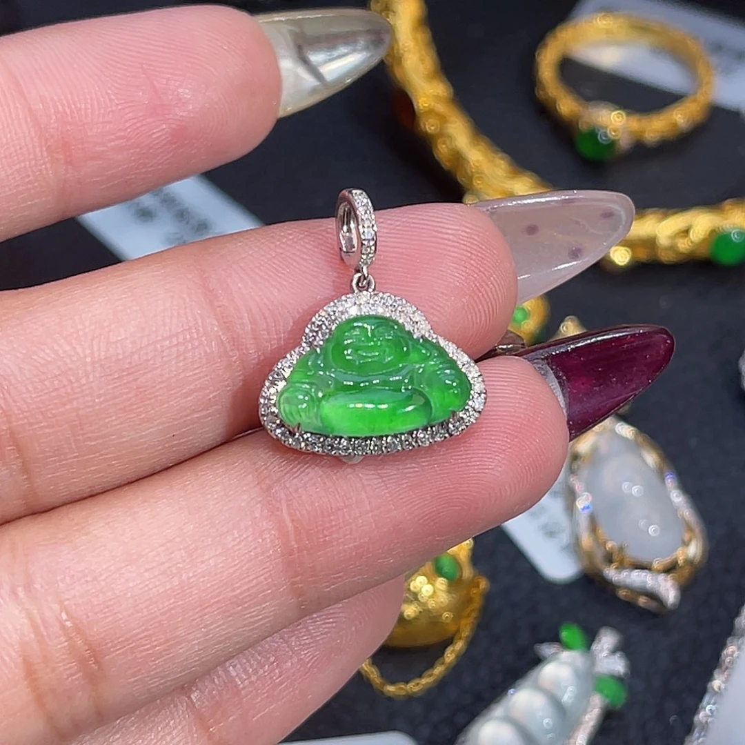 翡翠18K金镶嵌颈饰佛公