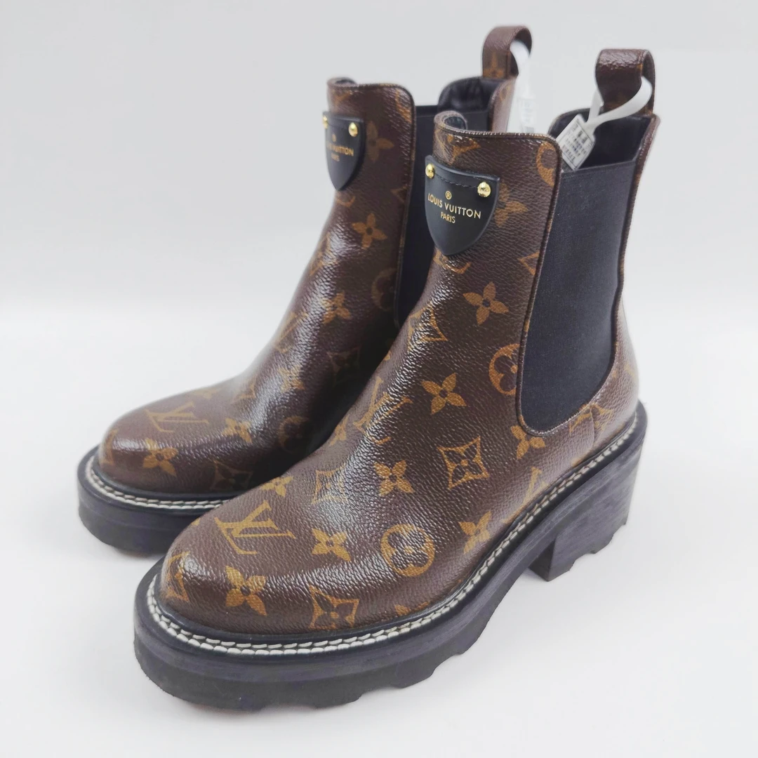 99新 LouisVuitton/路易威登 35.5码LV满印靴子98新lz01081