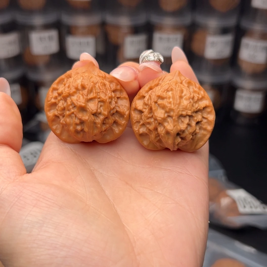 文玩核桃吊坠唐*图图