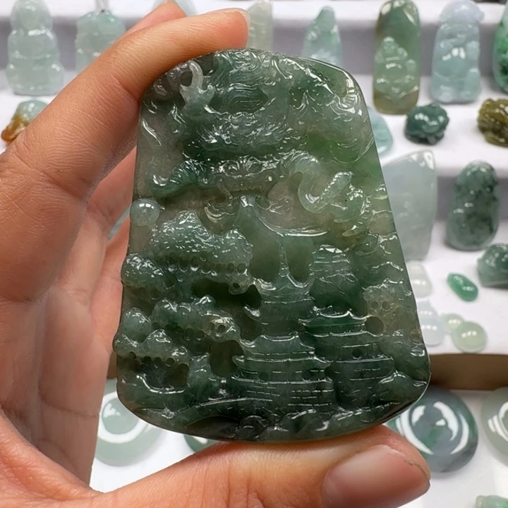翡翠未镶嵌颈饰翡翠