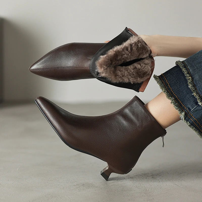 4CM-羊皮瘦瘦靴女猫跟冬季短靴法式女靴尖头复古单靴新款时装靴女