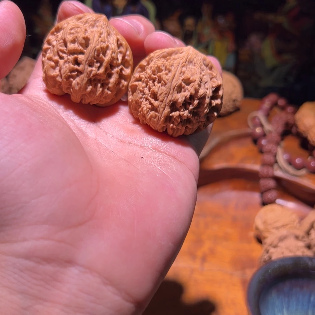 L***吊坠文玩核桃41全品野牛，皮质骨质好