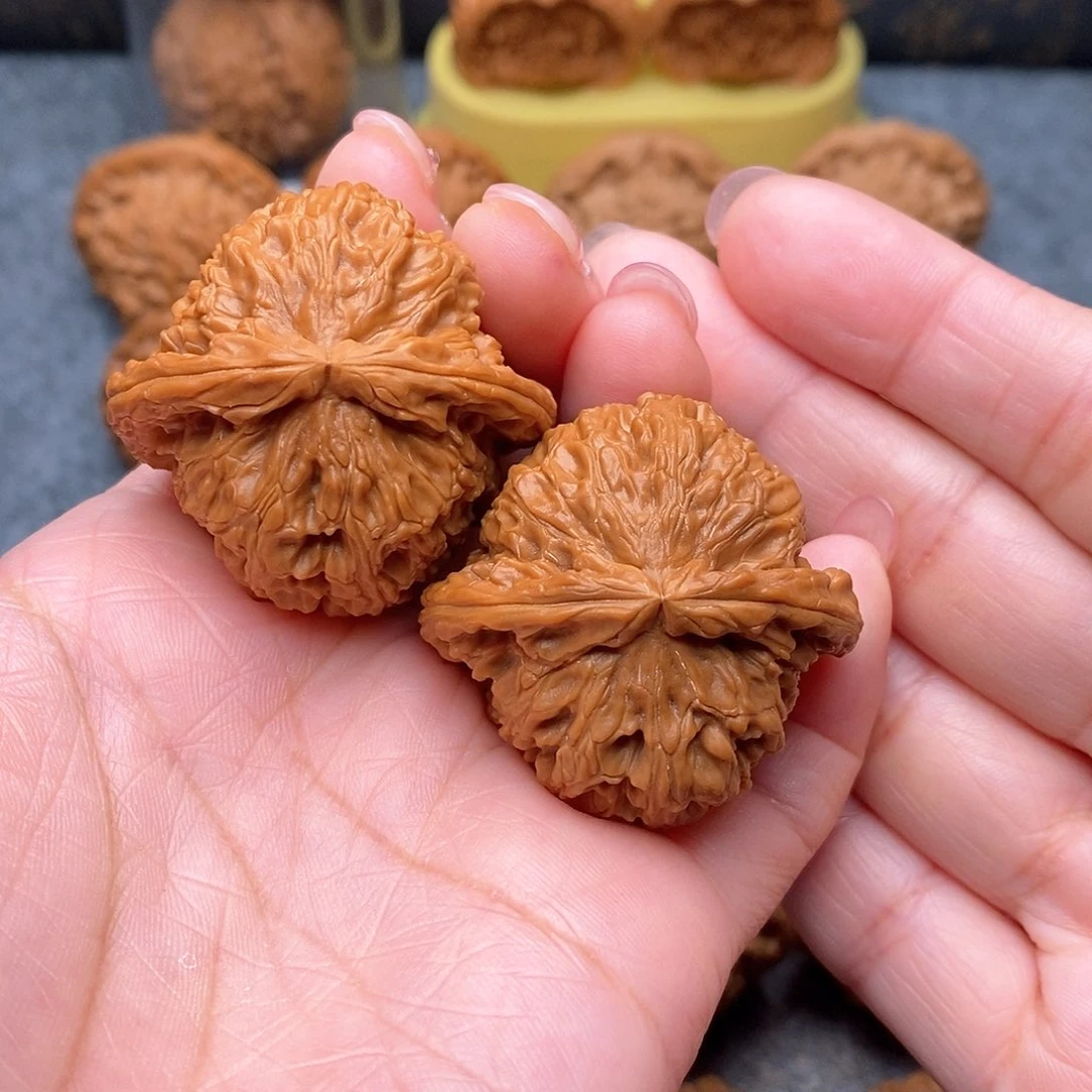 文玩核桃把件W*?精品白狮子41全品