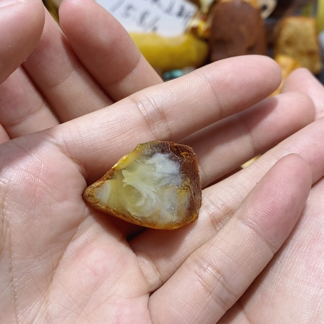 定制琥珀蜜蜡原石