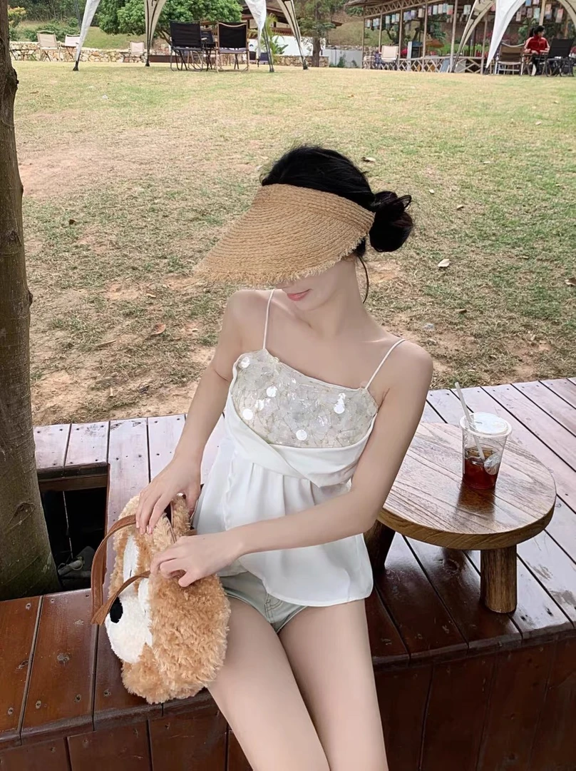 Beloved千金金 纯欲人鱼亮片拼吊带背心女夏新款收腰显瘦外穿上衣