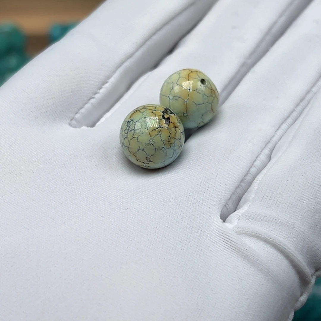 文***绿松石未镶嵌珠宝奇石