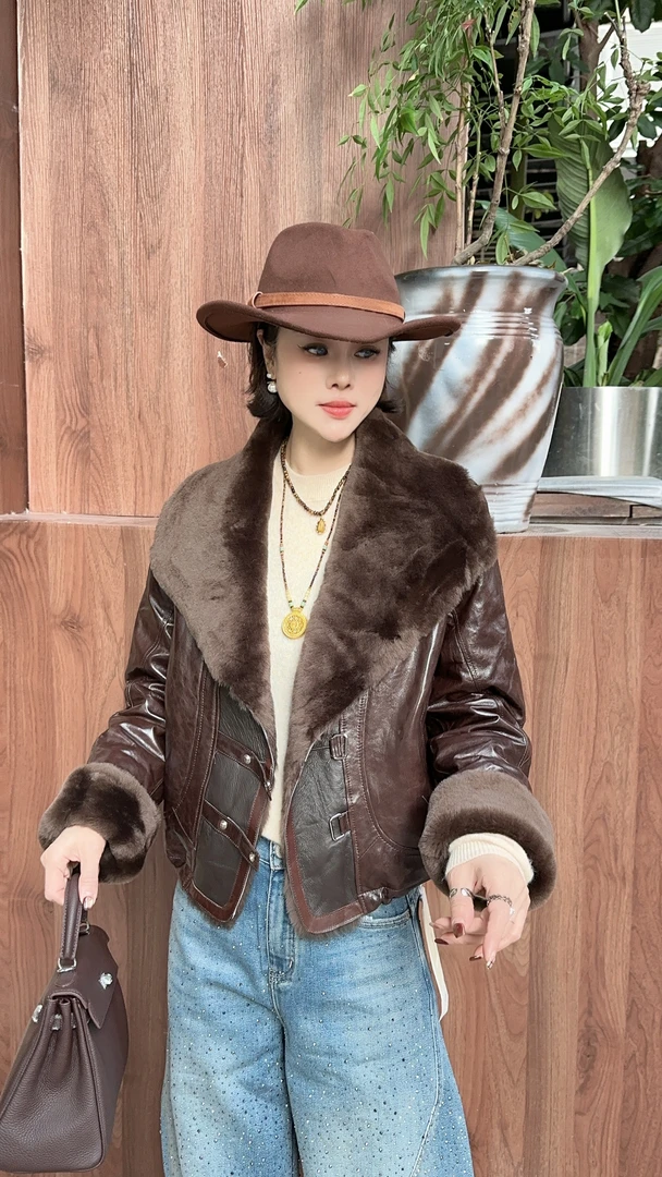 YUANJIE欧货女冬皮毛一体大毛领宽松绵羊皮鹅绒皮衣外套潮