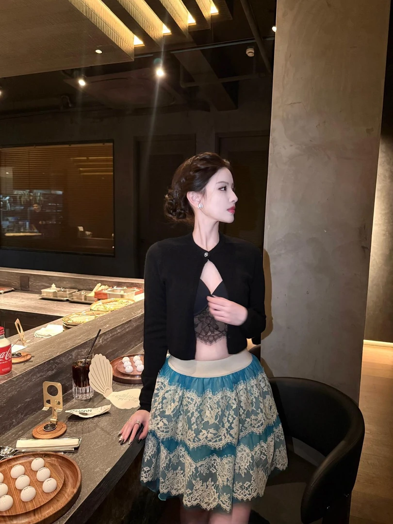 法式秋季时尚时尚套装针织辣妹风纯欲风打底衫修身