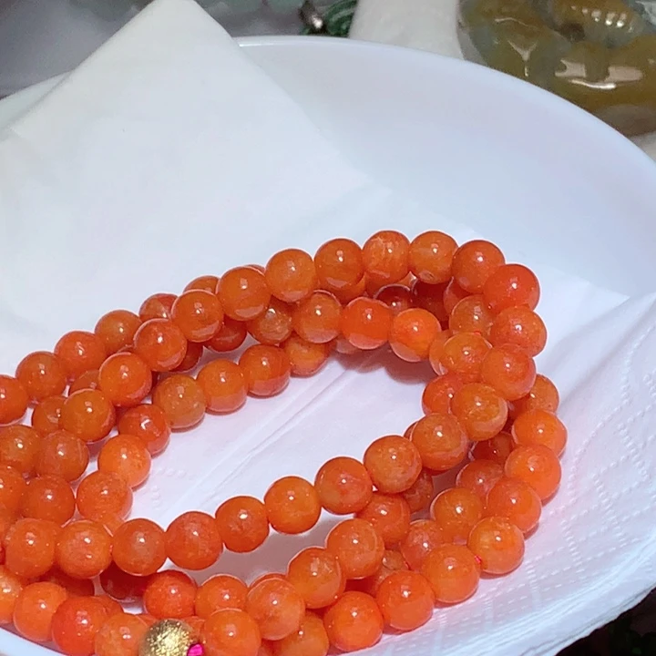 金***猪翡翠未镶嵌颈饰vvv