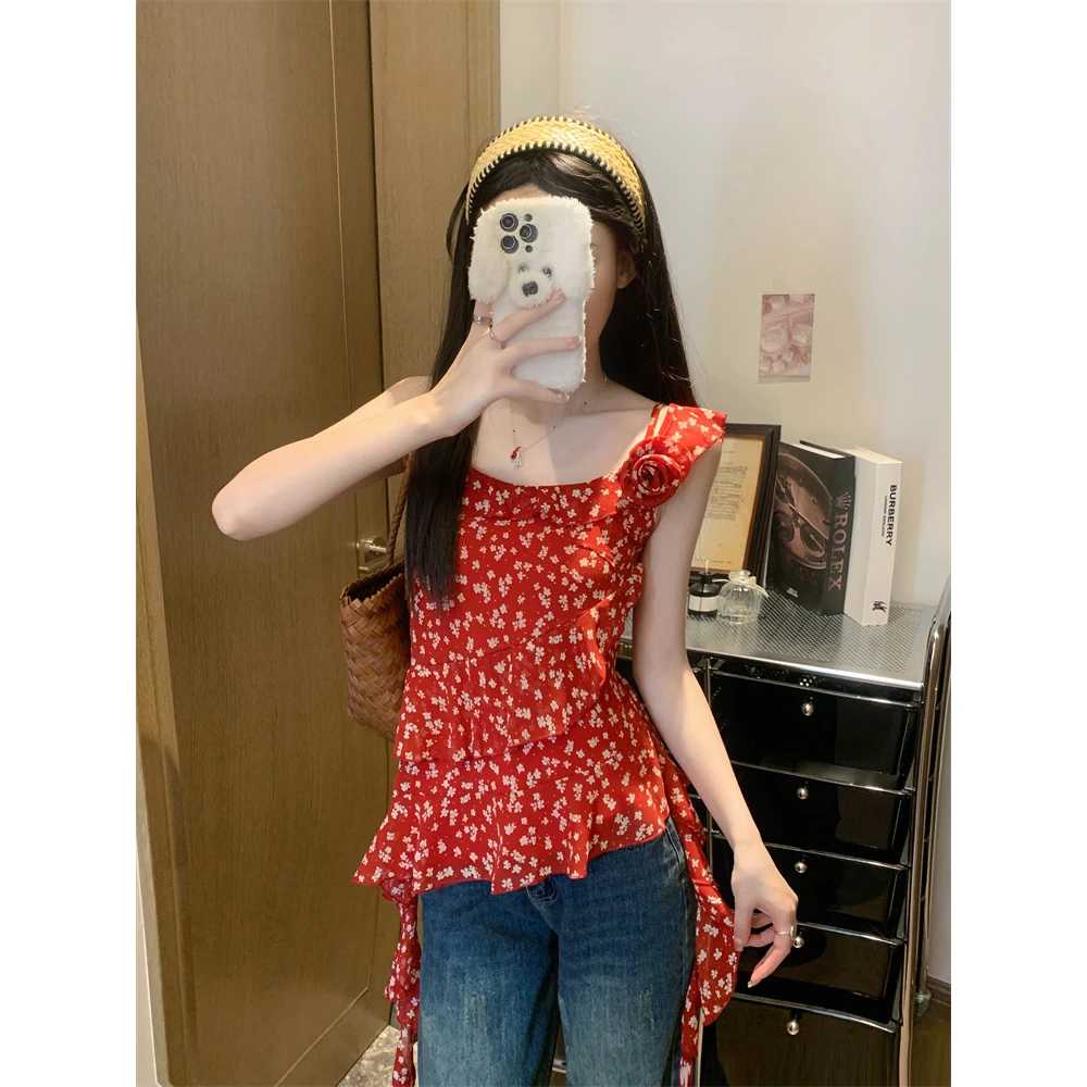 甜辣田园法式红色碎花不规则荷叶边吊带背心女夏收腰修身雪纺上衣