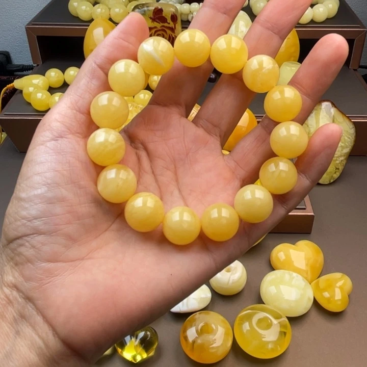 琥珀未镶嵌颈饰蜜蜡