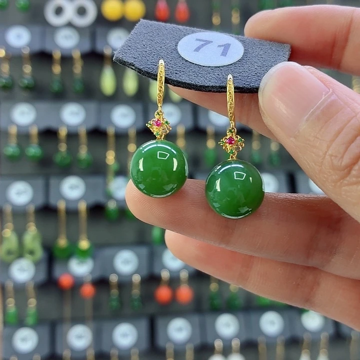 和田玉18K金镶嵌耳饰