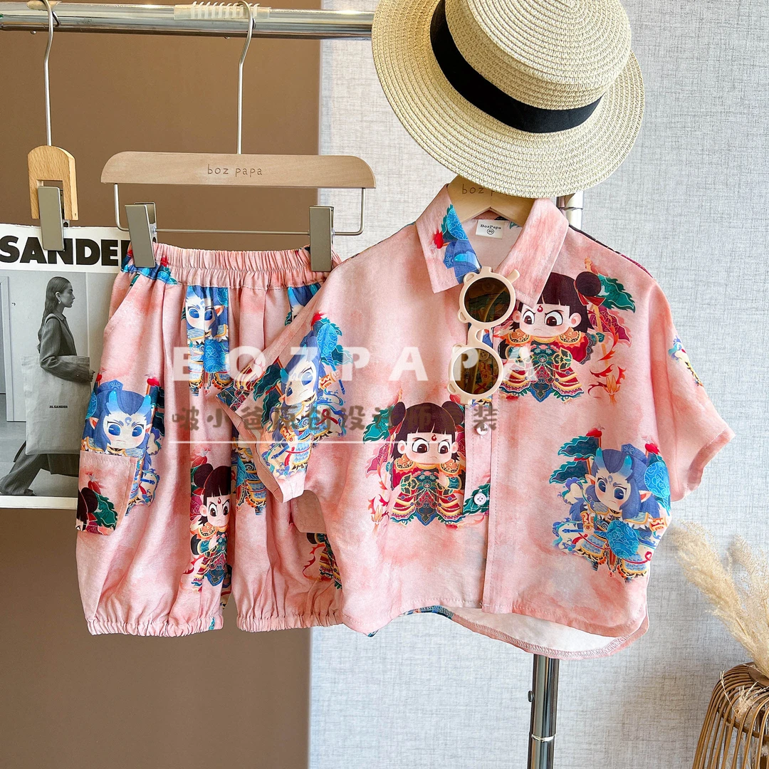 现货啵小爸【红莲重生】2025夏季男童韩系卡通印花设计衬衫两件套