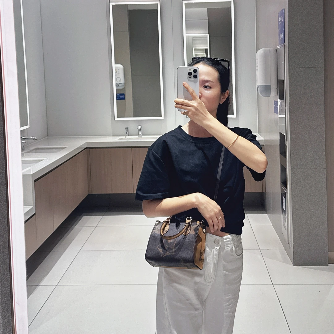 2025新款AB面双拼色时尚潮流高级感斜挎包