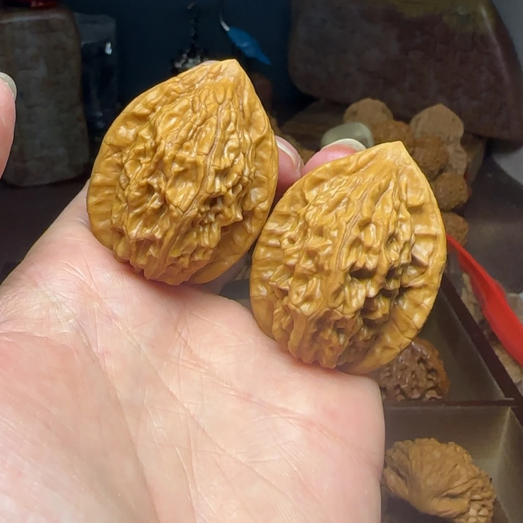 把件桃核大红袍（精修）