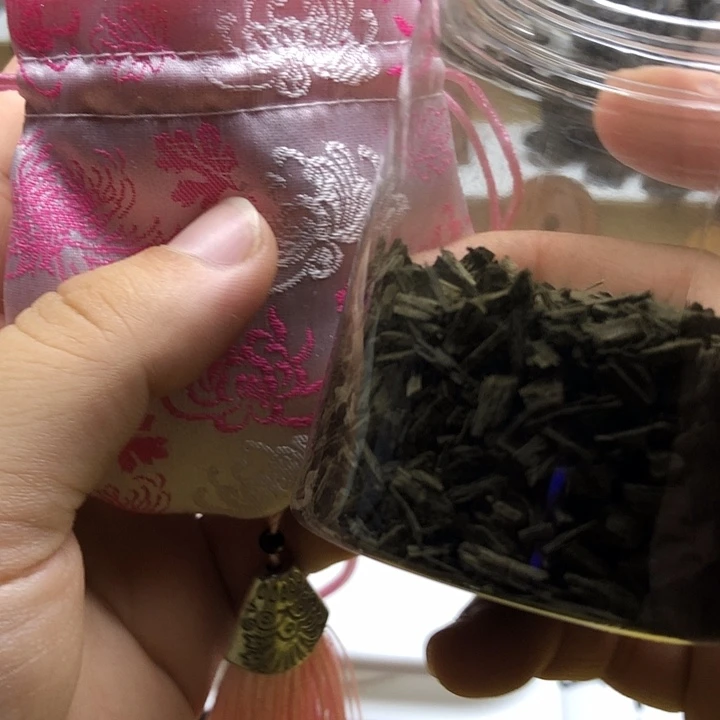 檀香木手串/手链老山檀香阴沉碎料陪香包10克