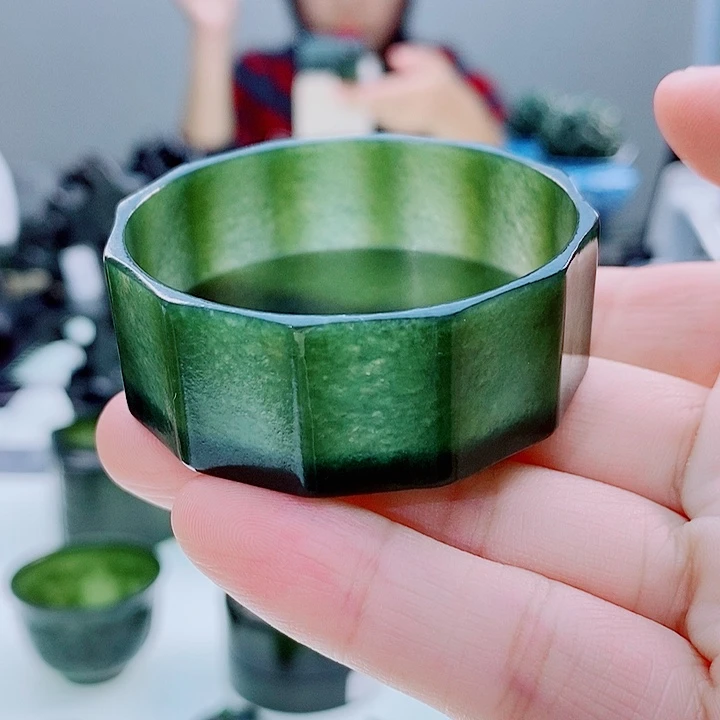 和田玉（青玉）未镶嵌把件